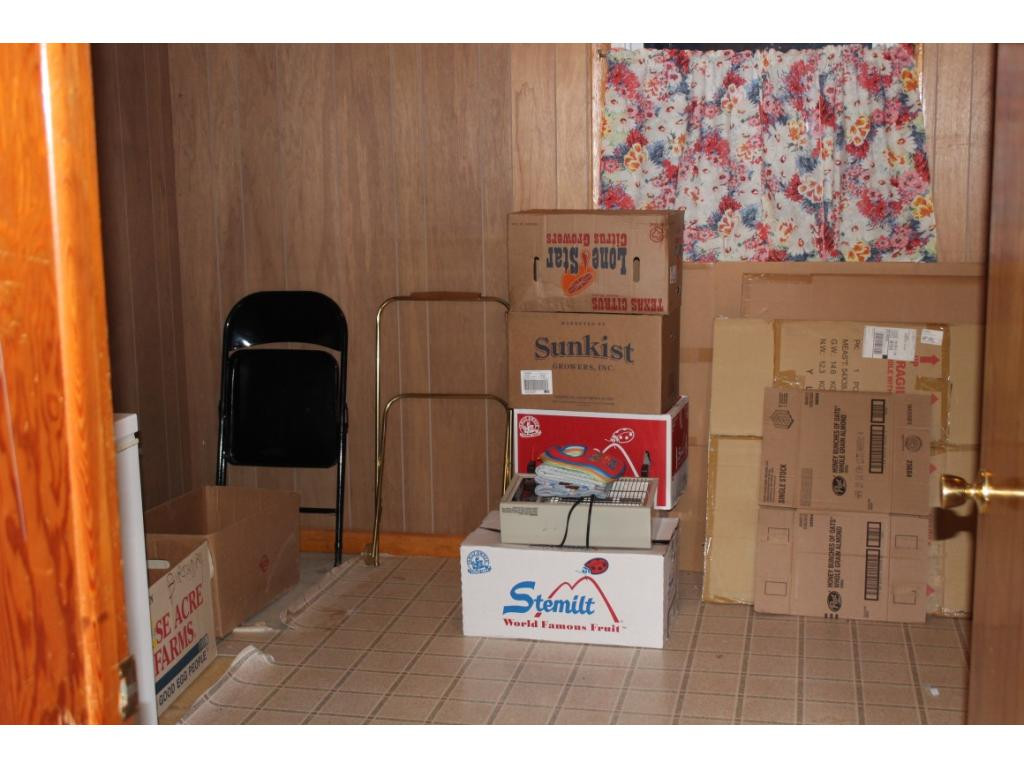 175 Hopson Road Johnson City, TN 37601 - Photo 21 of 28 storage room