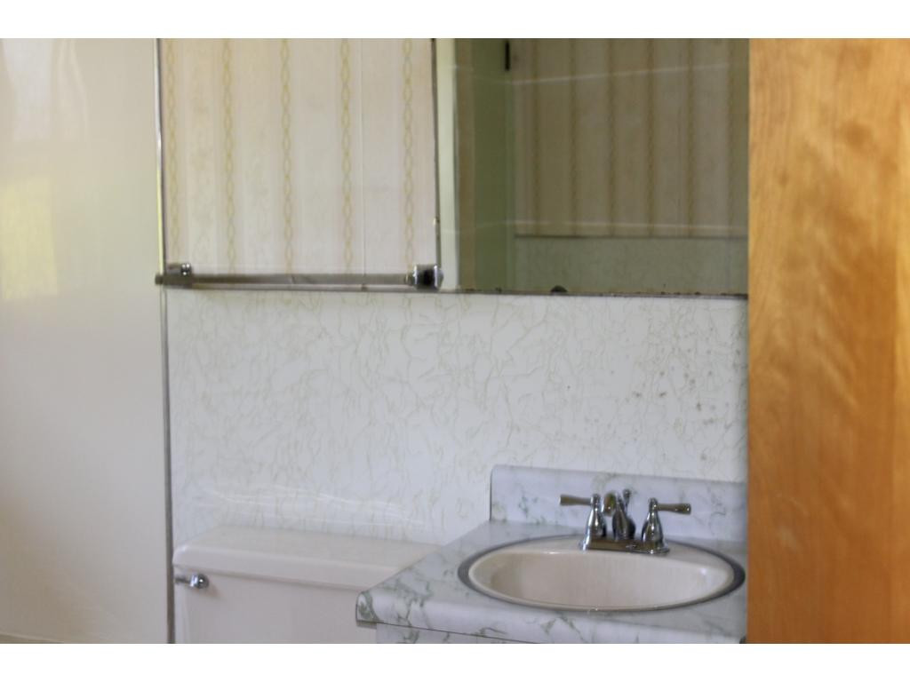 175 Hopson Road Johnson City, TN 37601 - Photo 26 of 28 bathroom in Apartment