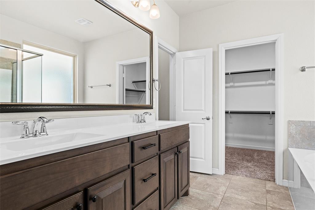 912 Falcon Road Argyle, TX 76226 - Photo 19 of 40 Vanity with dual sinks