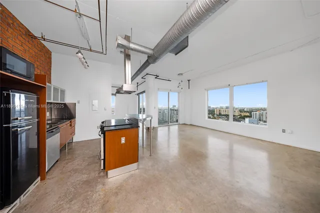 $395,000 | 10 Southwest South River Drive, Unit PHI15, Miami, FL 33130