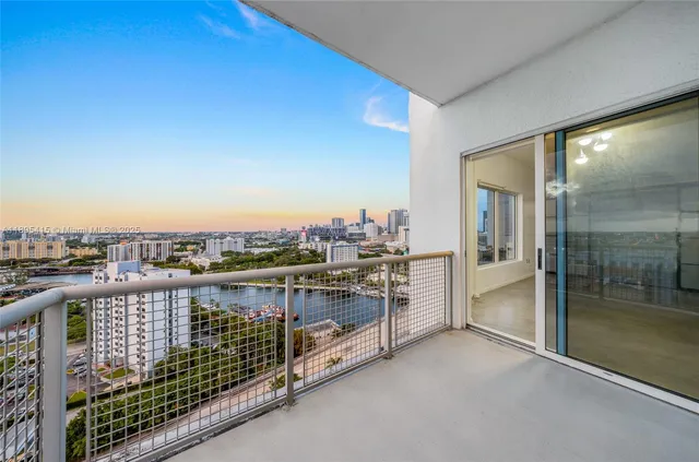 $395,000 | 10 Southwest South River Drive, Unit PHI15, Miami, FL 33130
