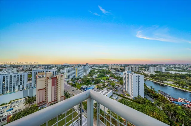 $395,000 | 10 Southwest South River Drive, Unit PHI15, Miami, FL 33130