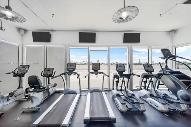 $395,000 | 10 Southwest South River Drive, Unit PHI15, Miami, FL 33130