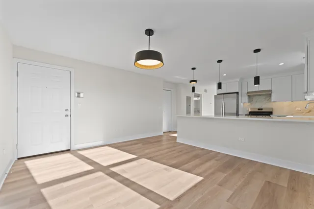 $549,000 | 224 South Western Avenue, Unit B, Chicago, IL 60612