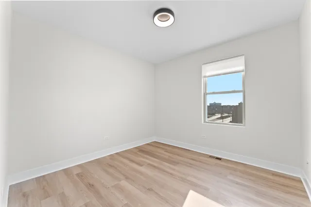 $549,000 | 224 South Western Avenue, Unit B, Chicago, IL 60612