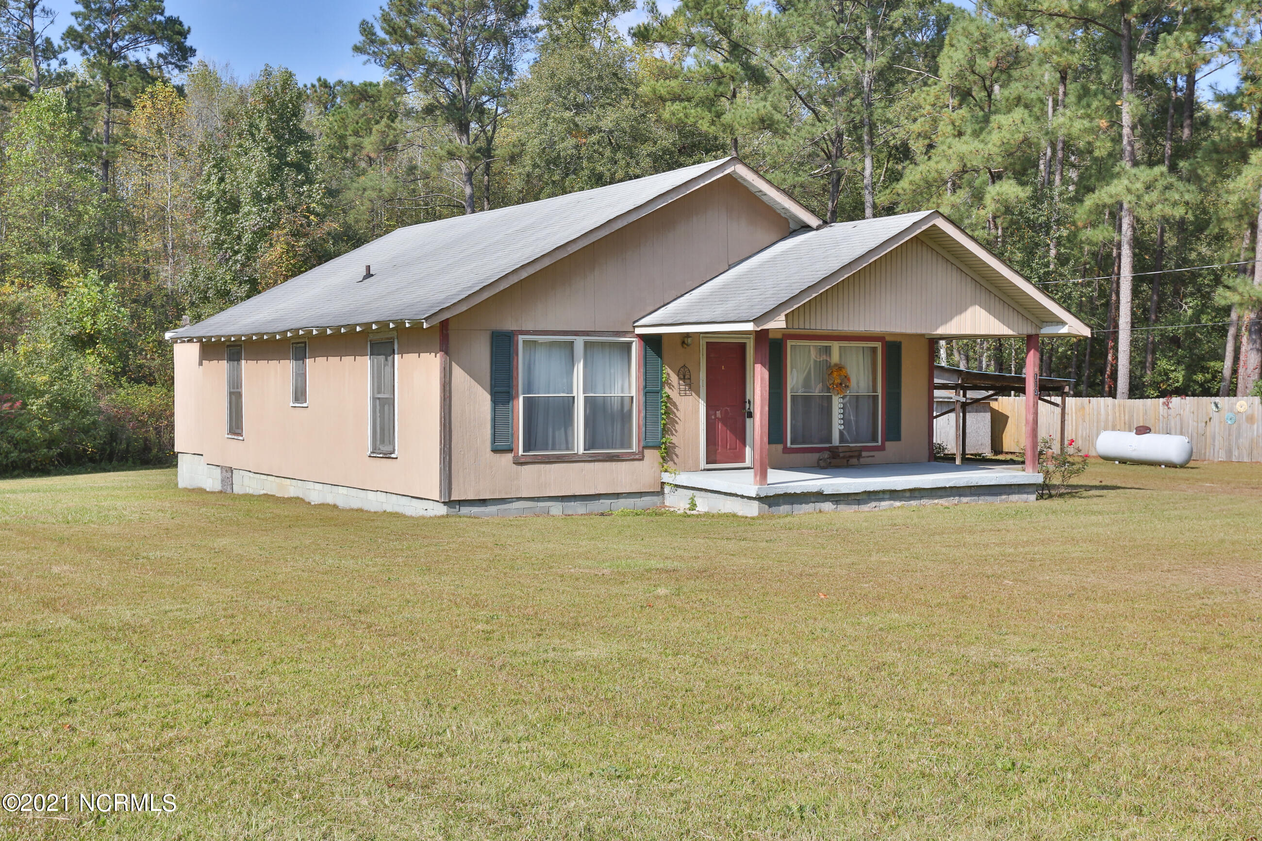 113 Grant Street Rockingham, NC 28379 - Photo 1 of 27 2Z1A0969