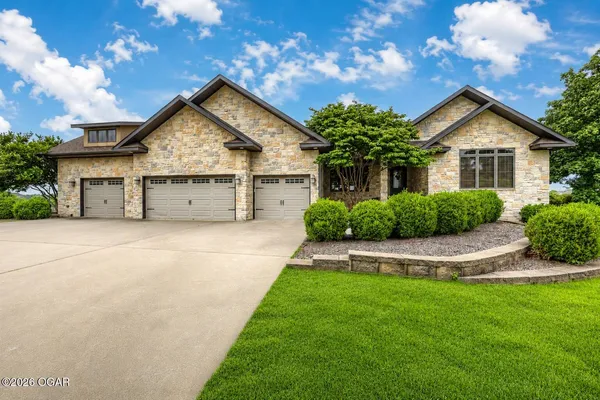 $600,000 | 3302 Sunset Drive, Joplin, MO 64804
