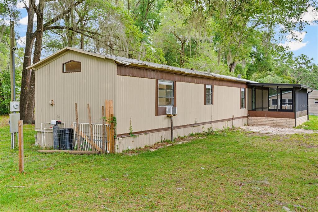 4786 Southwest 122nd Lane Webster, FL 33597 - Photo 7 of 55