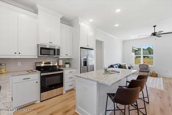 $274,900 | 107 Northeast Adams Avenue, Magee, MS 39111