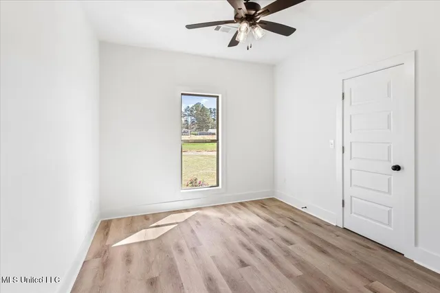 $275,500 | 107 Northeast Adams Avenue, Magee, MS 39111