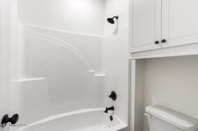 $275,500 | 107 Northeast Adams Avenue, Magee, MS 39111