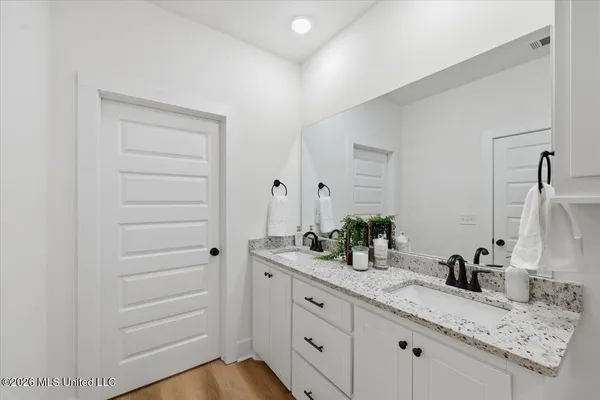 $274,900 | 107 Northeast Adams Avenue, Magee, MS 39111