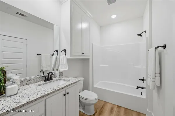 $274,900 | 107 Northeast Adams Avenue, Magee, MS 39111