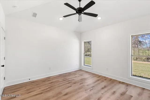 $275,500 | 107 Northeast Adams Avenue, Magee, MS 39111