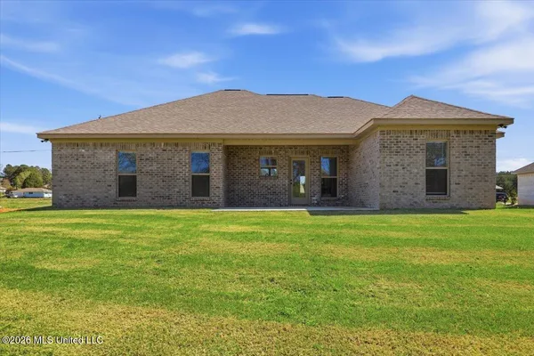 $274,900 | 107 Northeast Adams Avenue, Magee, MS 39111