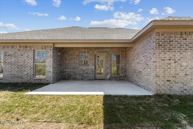 $275,500 | 107 Northeast Adams Avenue, Magee, MS 39111