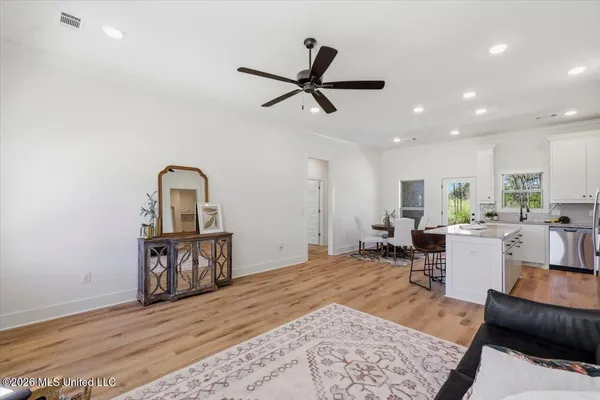 $274,900 | 107 Northeast Adams Avenue, Magee, MS 39111