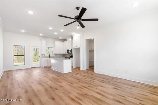 $275,500 | 107 Northeast Adams Avenue, Magee, MS 39111