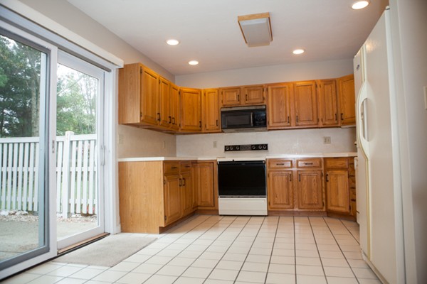 610 Ridgefield Circle, Unit A Clinton, MA 01510 - Photo 12 of 30 Gallery Image 12