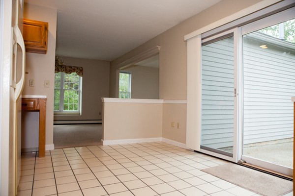 610 Ridgefield Circle, Unit A Clinton, MA 01510 - Photo 13 of 30 Gallery Image 13