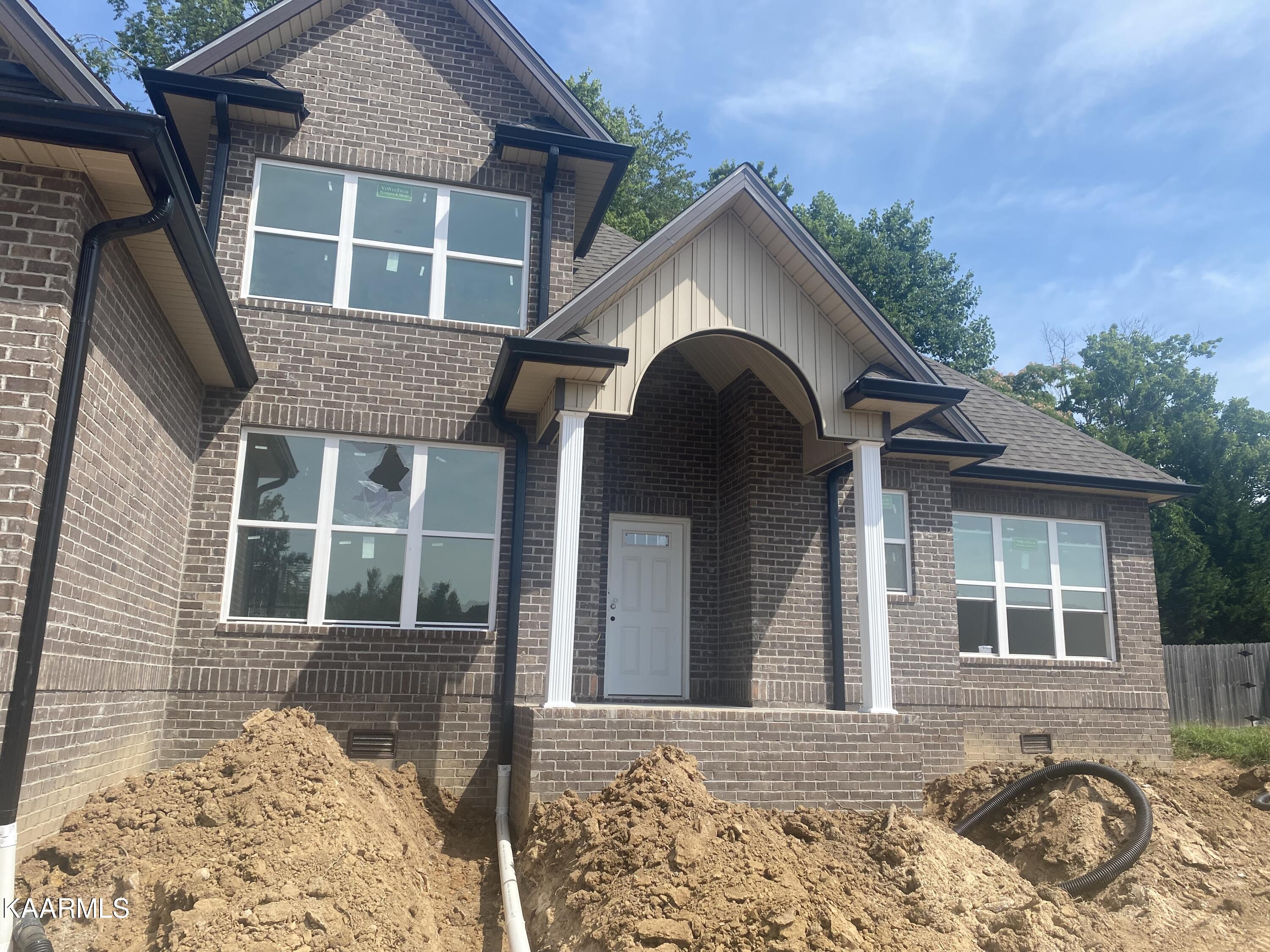 111 Crossroads Boulevard Oak Ridge, TN 37830 - Photo 2 of 2 IMG_6945
