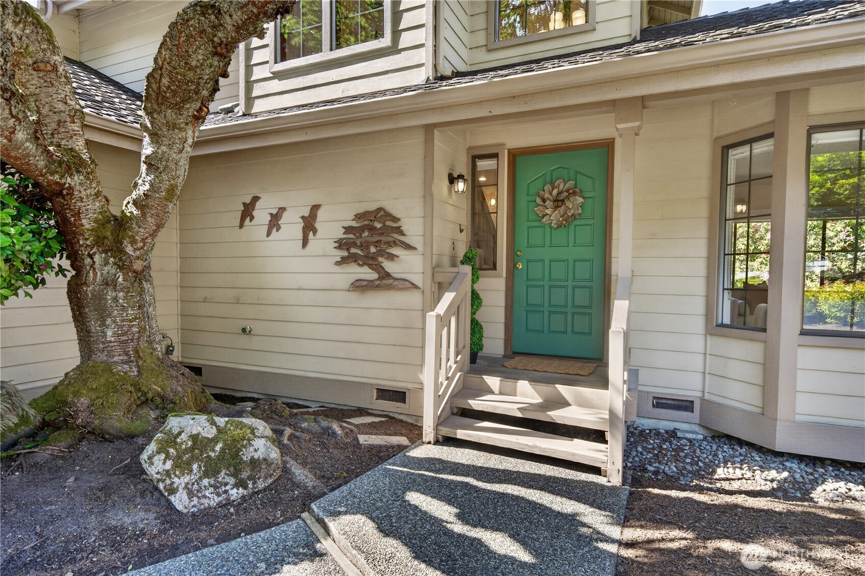 8611 191st Place Southwest Edmonds, WA 98026 - Photo 2 of 36