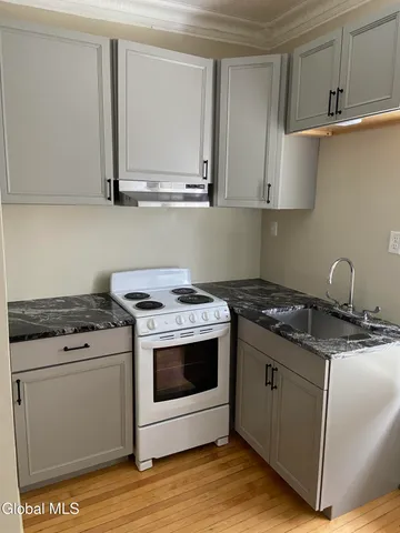 $750,000 | 15 Church Street, Hoosick Falls, NY 12090