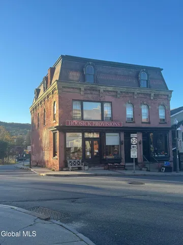 $750,000 | 15 Church Street, Hoosick Falls, NY 12090