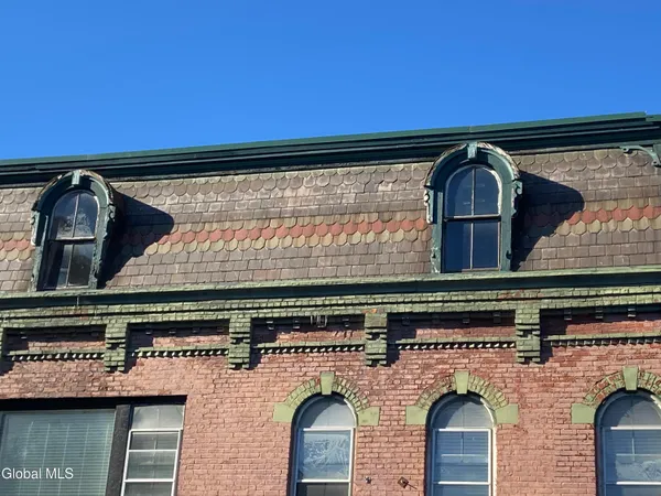 $675,000 | 15 Church Street, Hoosick Falls, NY 12090