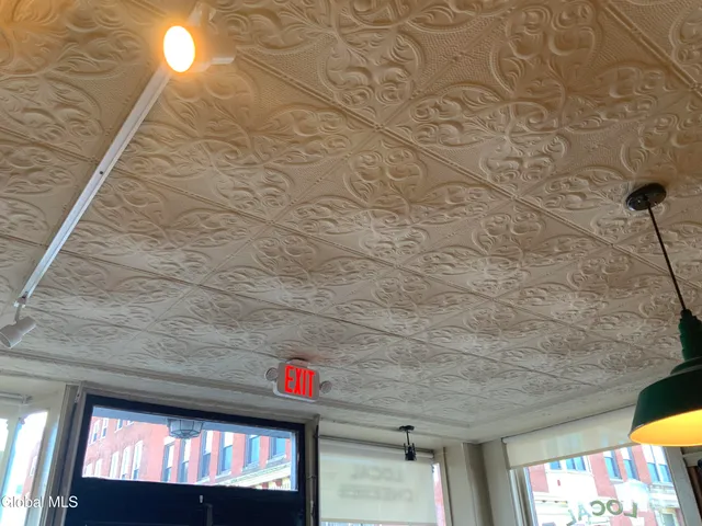 $750,000 | 15 Church Street, Hoosick Falls, NY 12090