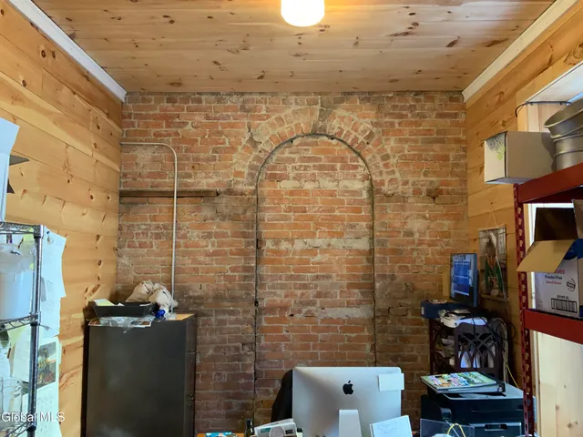 $750,000 | 15 Church Street, Hoosick Falls, NY 12090