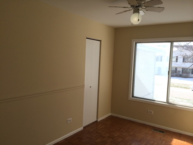 17 Churn Road, Unit 23 Matteson, IL 60443 - Photo 13 of 17 an empty room with a window