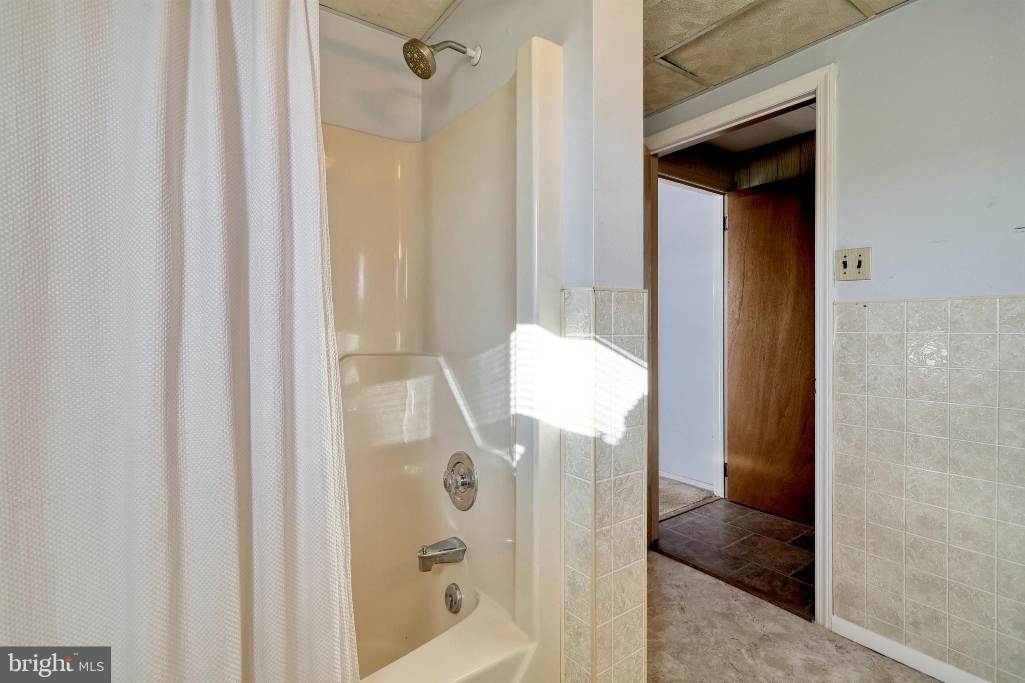 4715 Fake Road York, PA 17406 - Photo 22 of 65 Main Level Bath