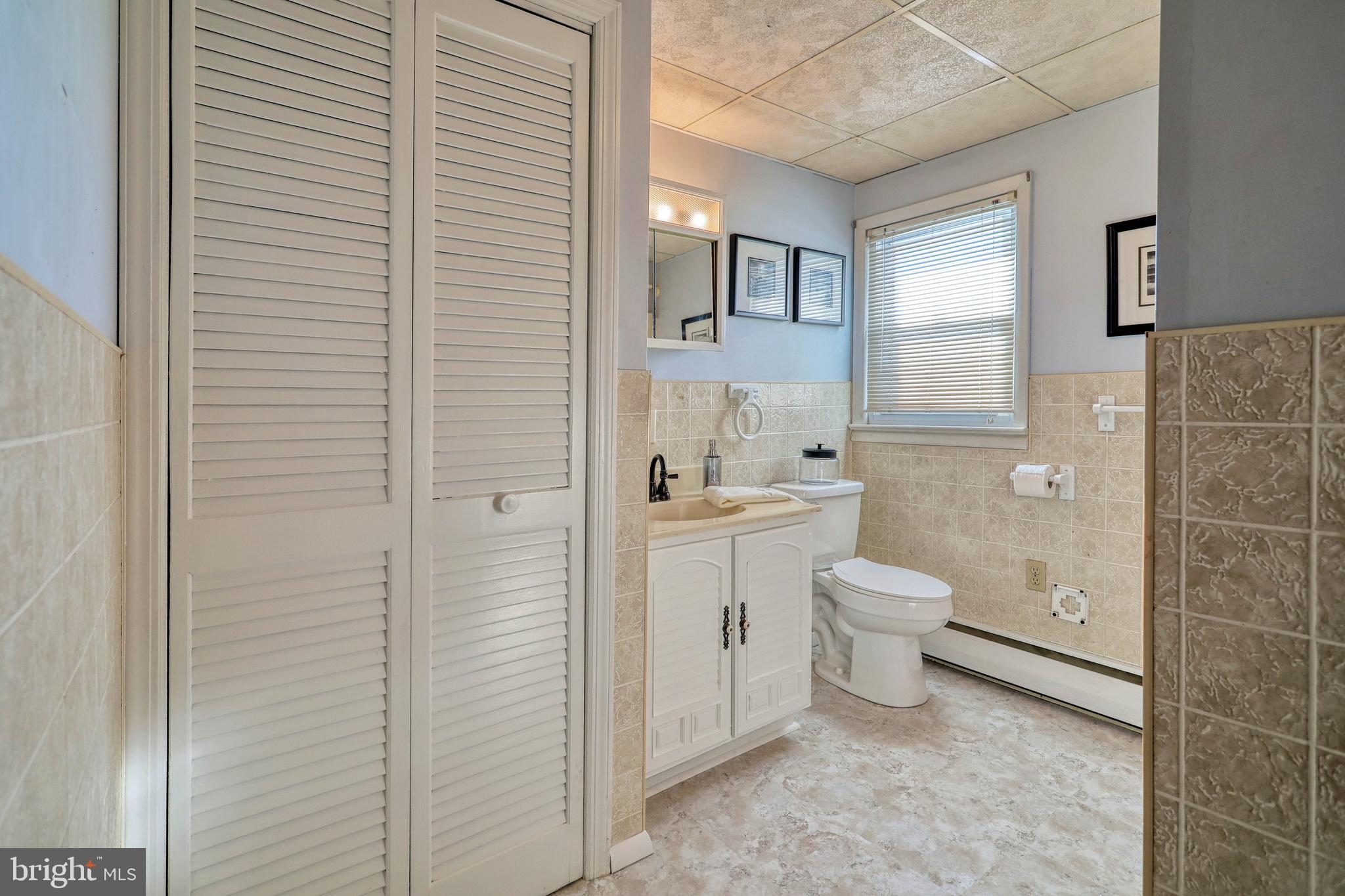 4715 Fake Road York, PA 17406 - Photo 23 of 65 Main Level Bath