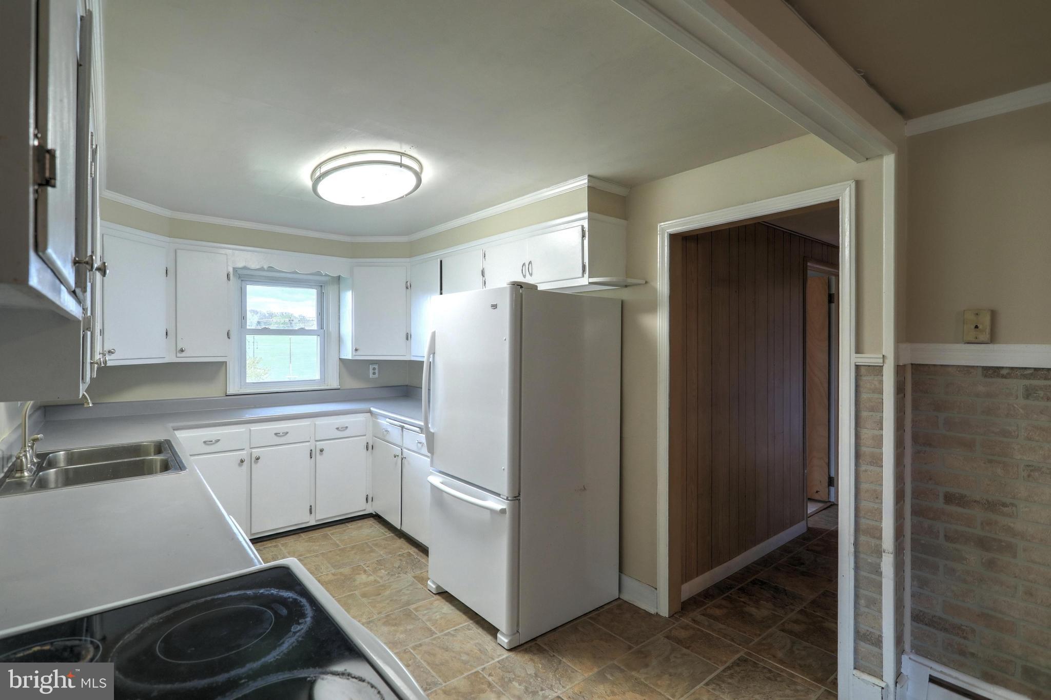 4715 Fake Road York, PA 17406 - Photo 55 of 65 Kitchen unstaged