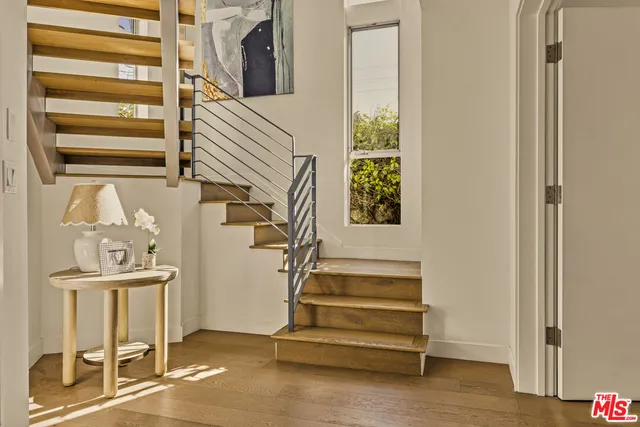 $1,650,000 | 3109 South Dakota Drive, Los Angeles, CA 90034