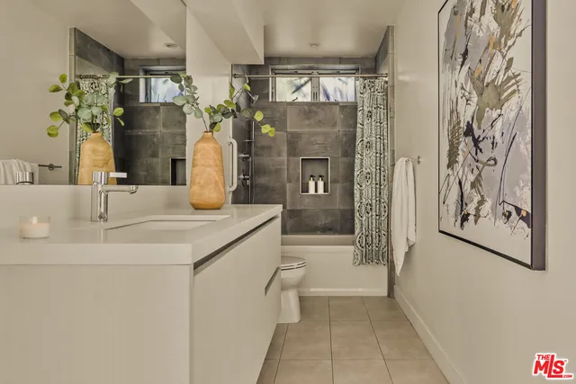 $1,650,000 | 3109 South Dakota Drive, Los Angeles, CA 90034