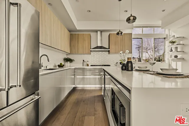 $1,650,000 | 3109 South Dakota Drive, Los Angeles, CA 90034