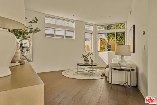 $1,650,000 | 3109 South Dakota Drive, Los Angeles, CA 90034