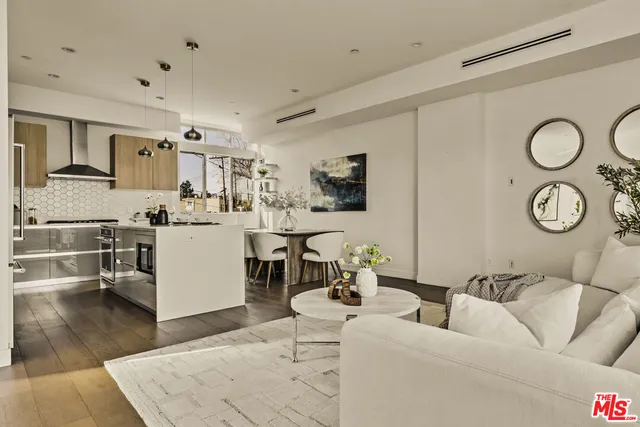 $1,650,000 | 3109 South Dakota Drive, Los Angeles, CA 90034