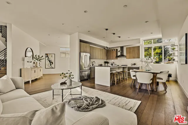 $1,650,000 | 3109 South Dakota Drive, Los Angeles, CA 90034