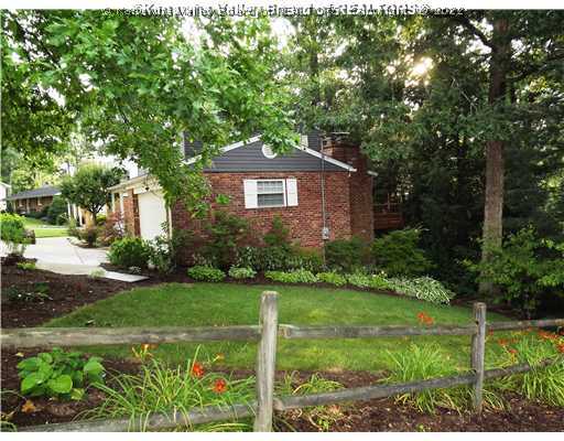 1592 Nottingham Road Charleston, WV 25314 - Photo 15 of 16 Exterior Front.