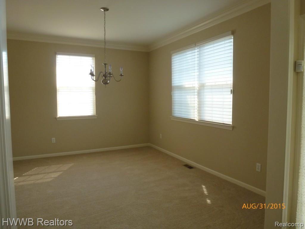 2266 Preserve Lane, Unit 30 Rochester, MI 48309 - Photo 11 of 44 Large Formal Dining Room