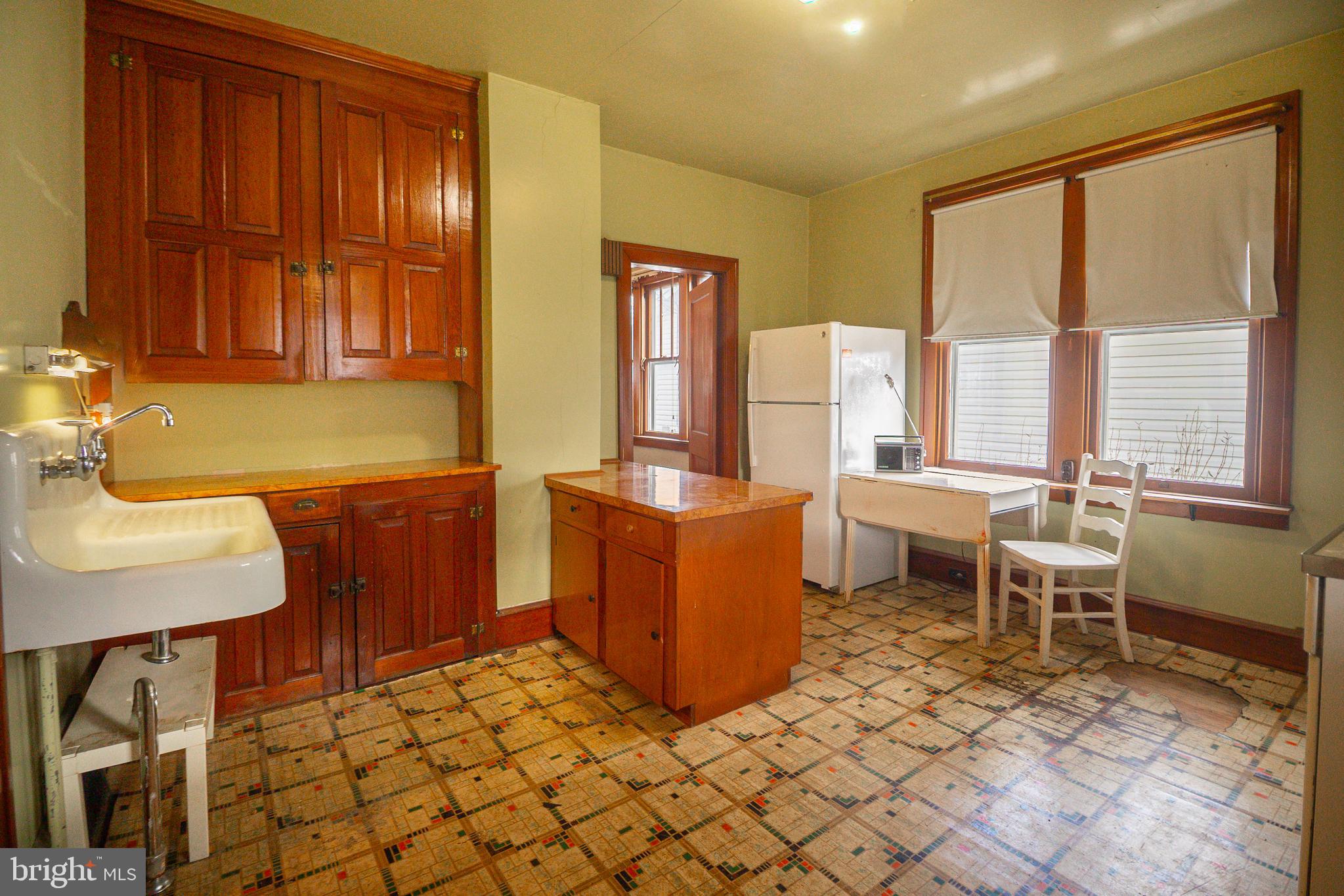 232 Henderson Street Carlisle, PA 17013 - Photo 16 of 28 a room with table chairs and windows