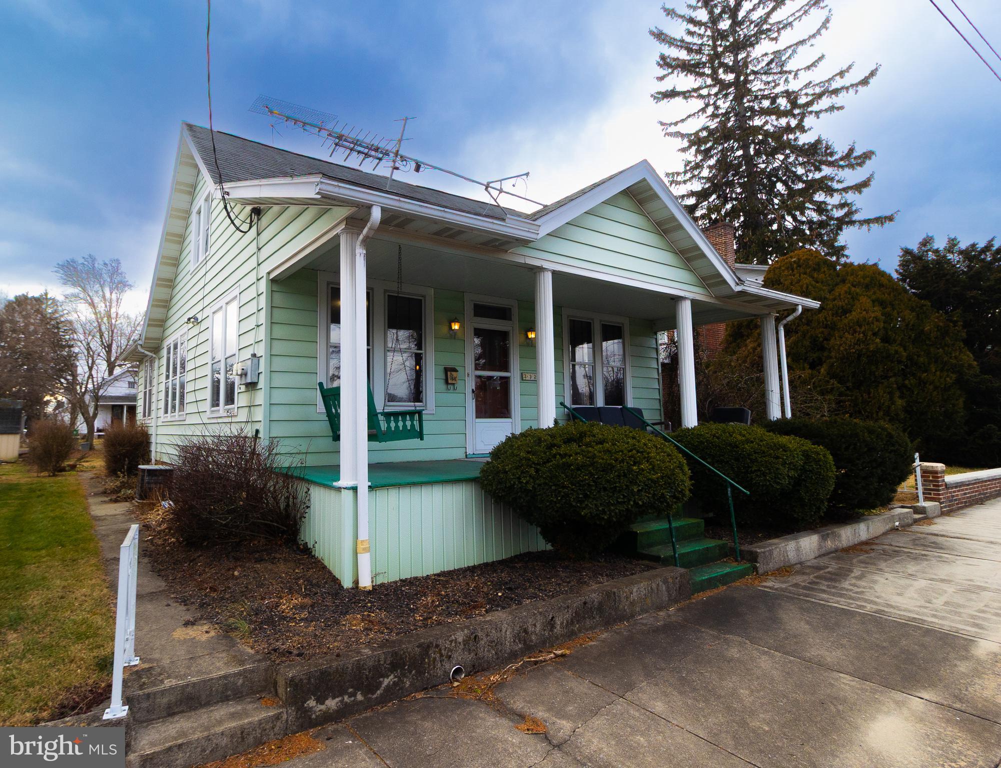 232 Henderson Street Carlisle, PA 17013 - Photo 3 of 28 a view of a house with a garden