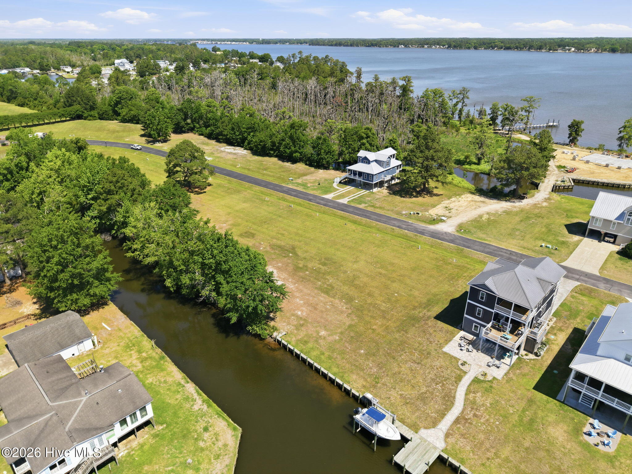 106 Whichard Lane Chocowinity, NC 27817 - Photo 11 of 15 11-web-or-mls-DJI_20260520111649_0020_D