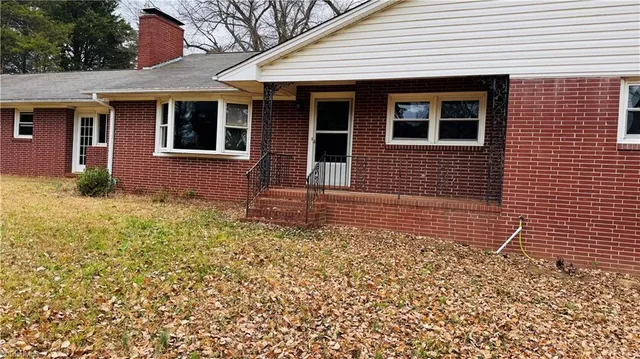 $1,750 | 4905 Murray Road, Winston-Salem, NC 27106