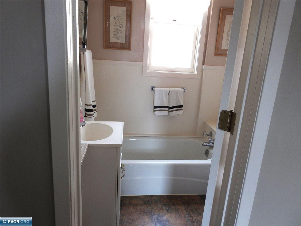 606 South 6th Street Virginia, MN 55792 - Photo 8 of 14