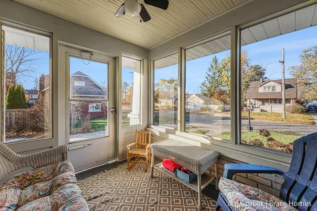 $289,000 | 612 Deming Street Southeast, Grand Rapids, MI 49507