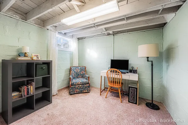 $289,000 | 612 Deming Street Southeast, Grand Rapids, MI 49507